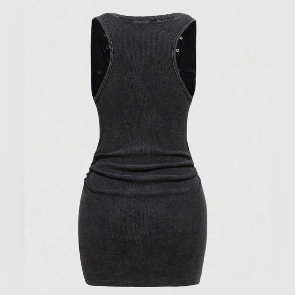 ROMWE Charcoal V-Neck Bodycon Mini Dress | Grommet Detail | NWT | Size XS - Picture 4 of 5